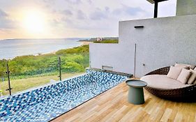 Kenting Sea Wall 130